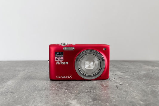 Camera Nikon Coolpix S2700 Red / Vintage 2000S Digital Camera / Japanese Digital Camera